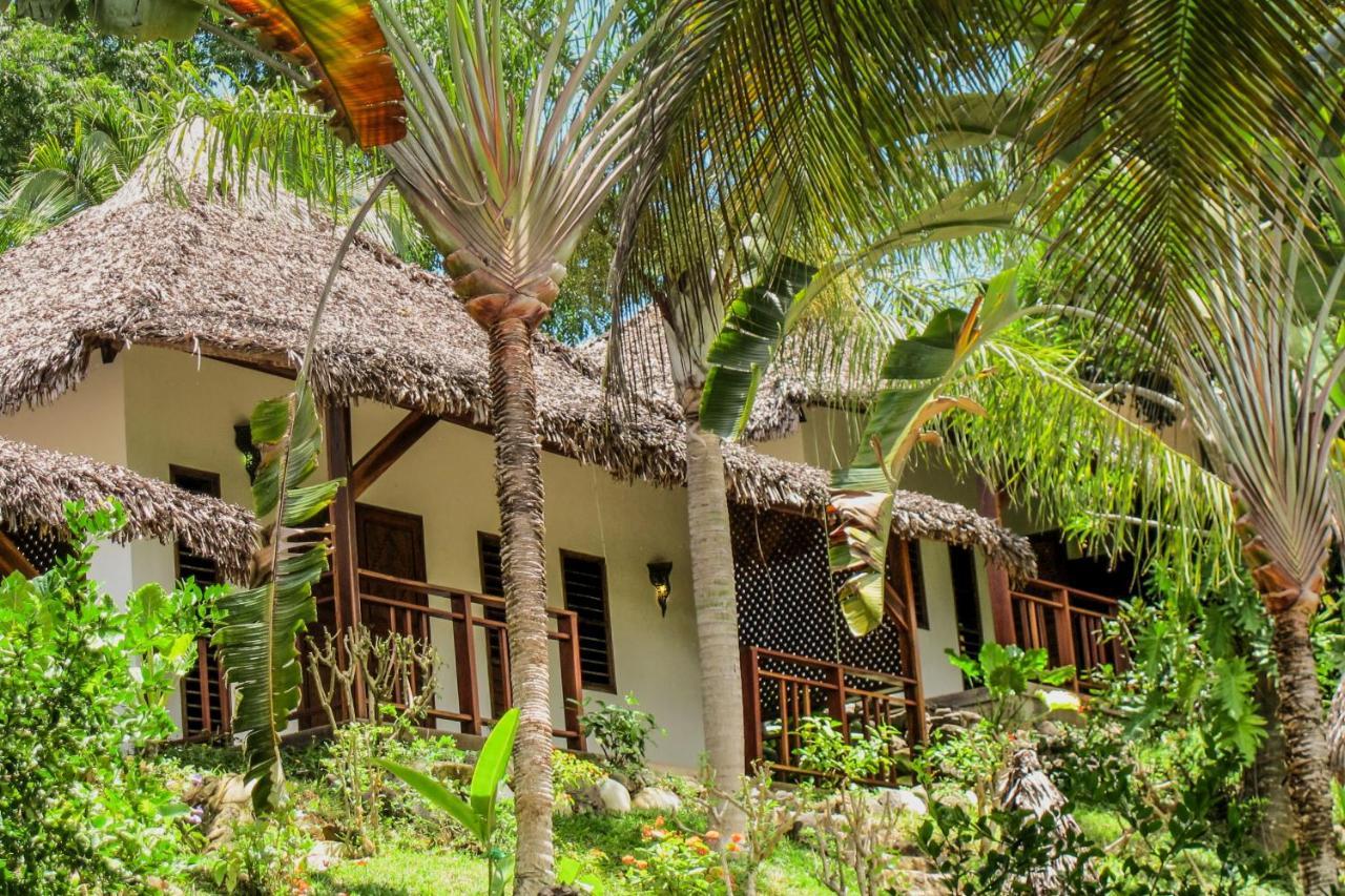 Sakatia Lodge Ampasimena Exterior photo
